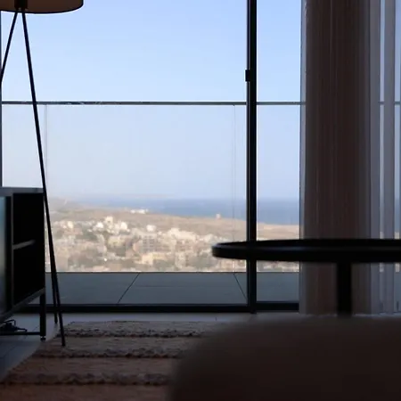 The Mercury With Pool