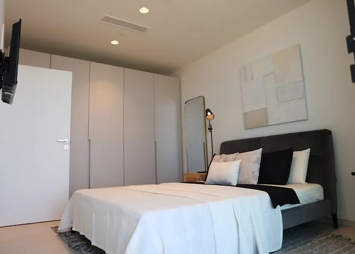 The Mercury With Pool *