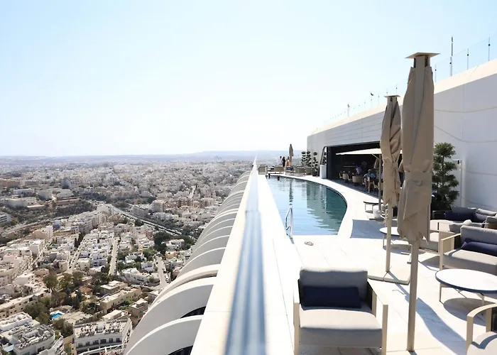 The Mercury With Pool