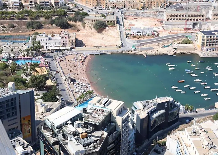 The Mercury With Pool *